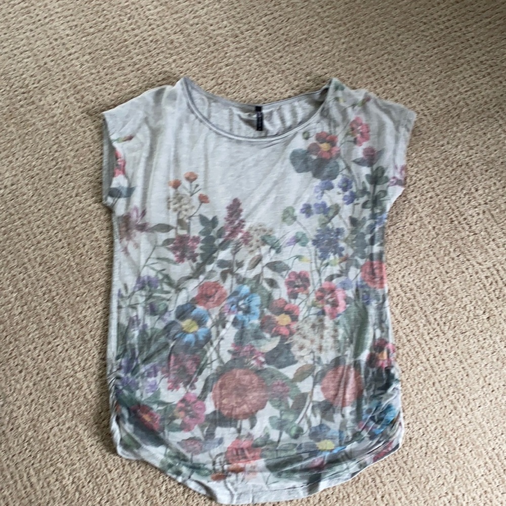 Short sleeved too with summer flowers
